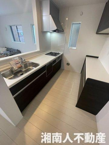 ●小・中学校の近く！ファミリー向け！　茅ヶ崎市今宿　新築戸建てのキッチン|キッチンです