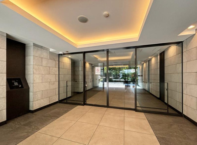 【エントランス】 | オーベルグランディオ平井　13階　最　上階　2022年築　73.20㎡