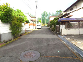 【前面道路含む現地写真】 | 川西市大和東1丁目　建築条件無土地