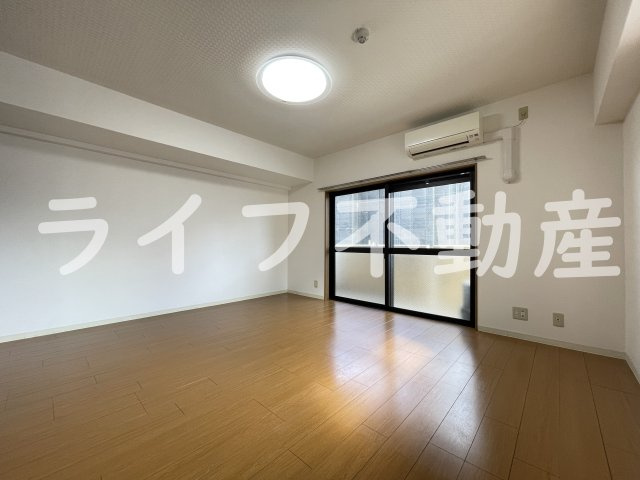 ジュネス花園の居間・リビング|こちらのリビングで趣味の時間をお楽しみください
