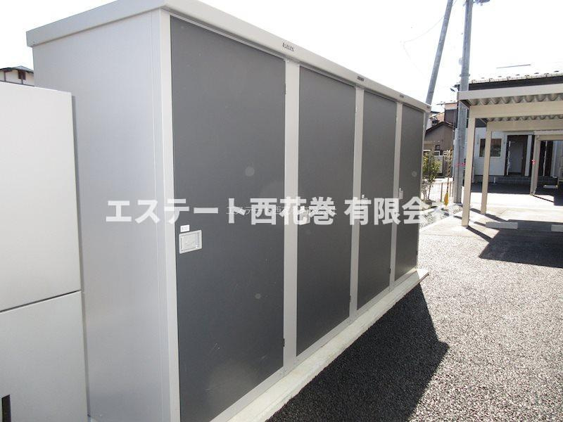 ル・メイユール東宮野目Ｂ棟の収納|外物置