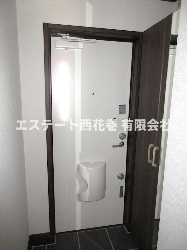 ル・メイユール東宮野目Ｂ棟の玄関