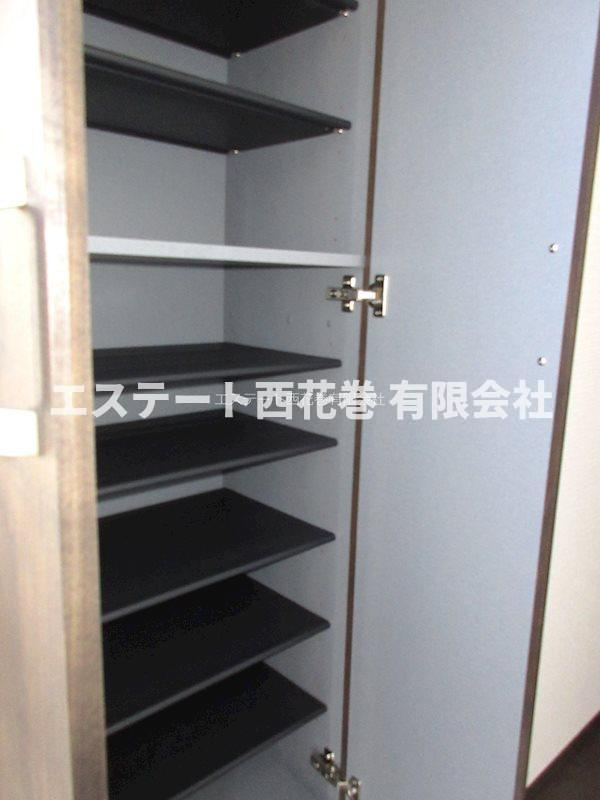 ル・メイユール東宮野目Ｂ棟の収納|シューズボックス