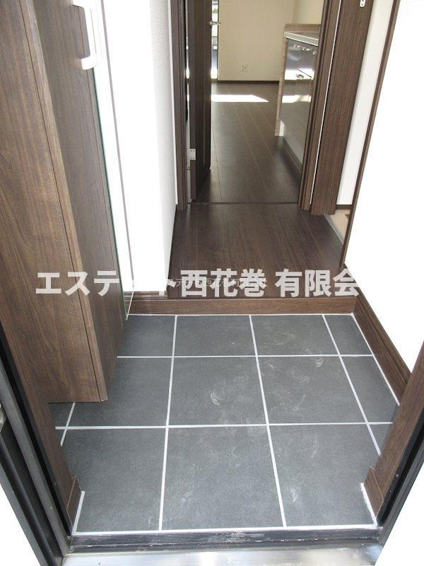 ル・メイユール東宮野目Ｂ棟の玄関