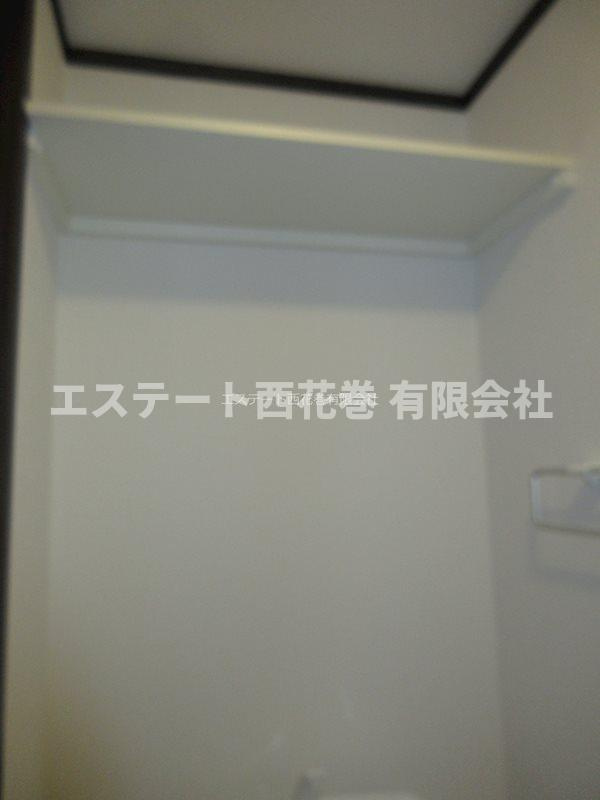 ル・メイユール東宮野目Ｂ棟の収納|トイレに収納棚があります