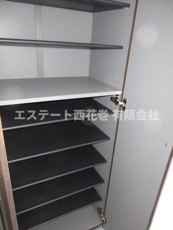 ル・メイユール東宮野目Ｂ棟の収納|シューズボックス