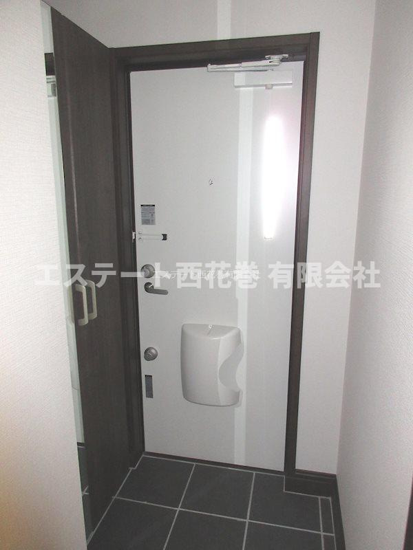 ル・メイユール東宮野目Ｂ棟の玄関