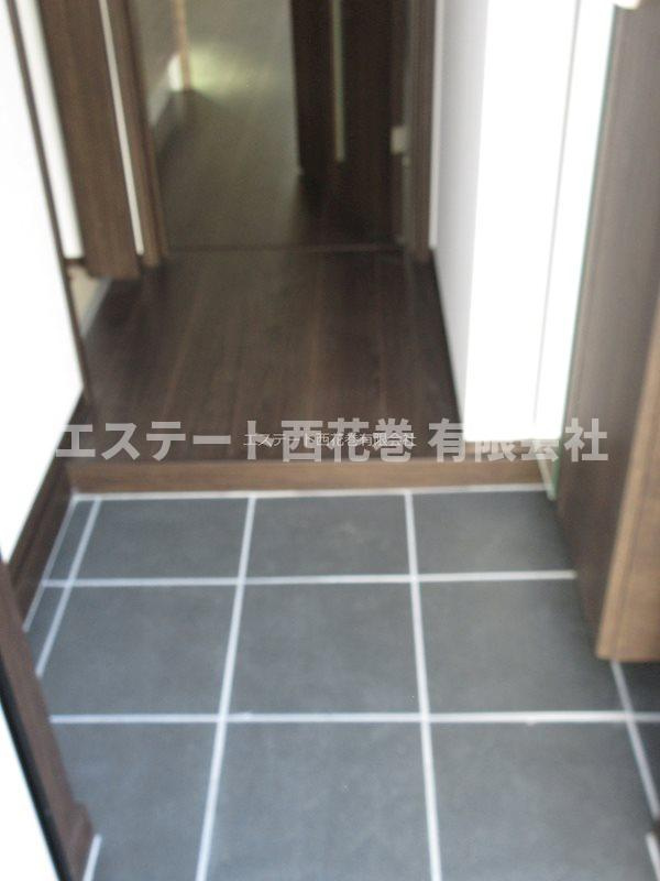 ル・メイユール東宮野目Ｂ棟の玄関