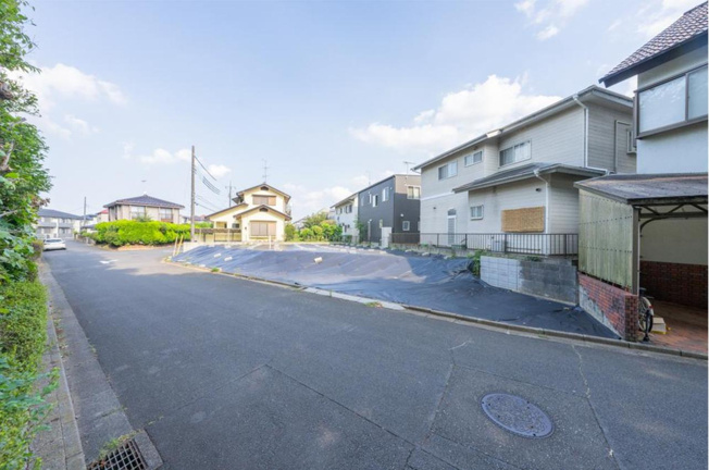 【前面道路含む現地写真】 | 守谷市松前台3丁目　売地　87坪