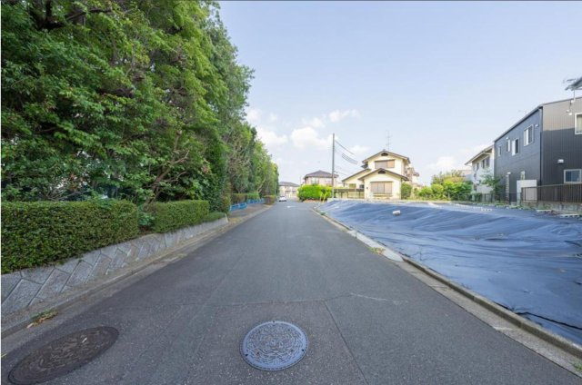 【前面道路含む現地写真】 | 守谷市松前台3丁目　売地　87坪