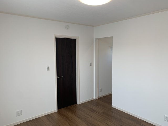 中古住宅　中西郷7丁目の洋室