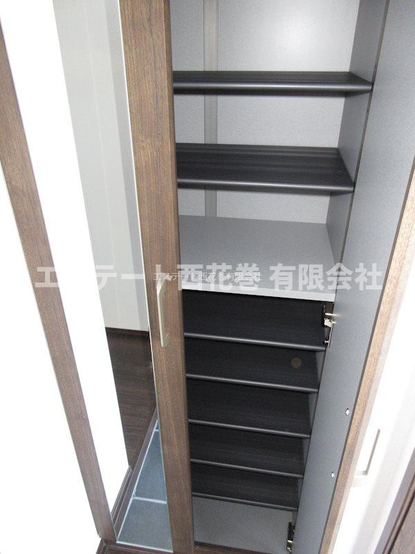 ル・メイユール東宮野目Ｂ棟の収納|シューズボックス