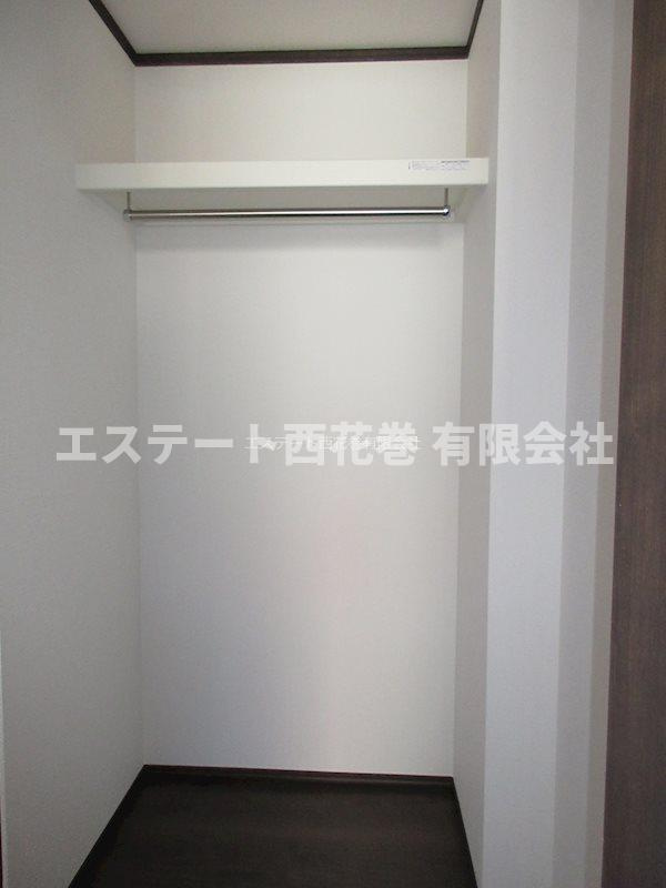 ル・メイユール東宮野目Ａ棟の収納|ウォークインクローゼット