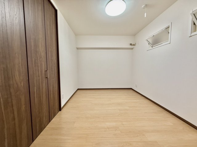 住吉川ハイツの洋室|洋室　約6帖