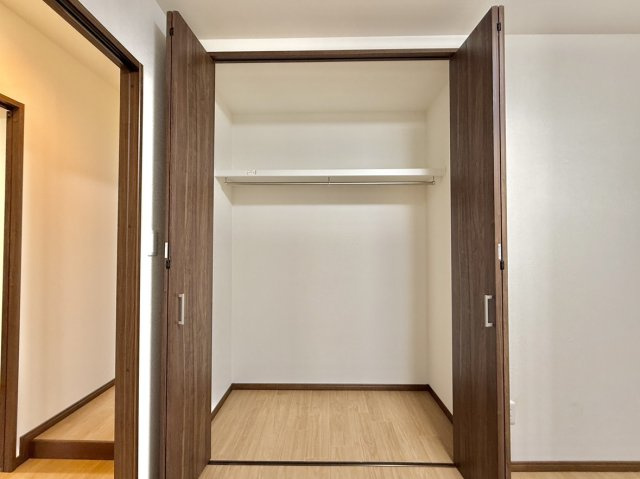 住吉川ハイツの収納|クロゼット　洋室　約6帖