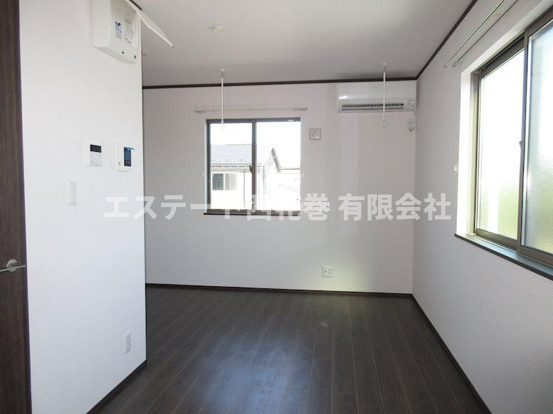 ル・メイユール東宮野目Ａ棟の居間・リビング