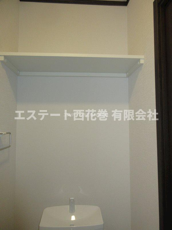 ル・メイユール東宮野目Ａ棟の収納|トイレに収納棚があります