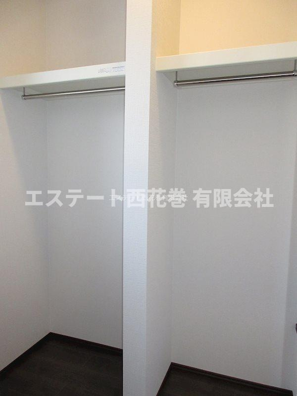 ル・メイユール東宮野目Ａ棟の収納|ウォークインクローゼット