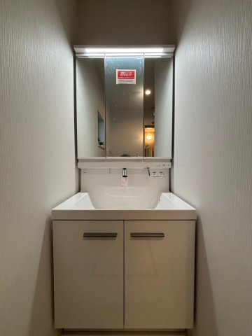 川越市氷川町　新築分譲　東武東上線『川越駅』バス21分　【川越小学区】の独立洗面台