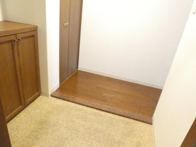 ロイヤル仁川の玄関