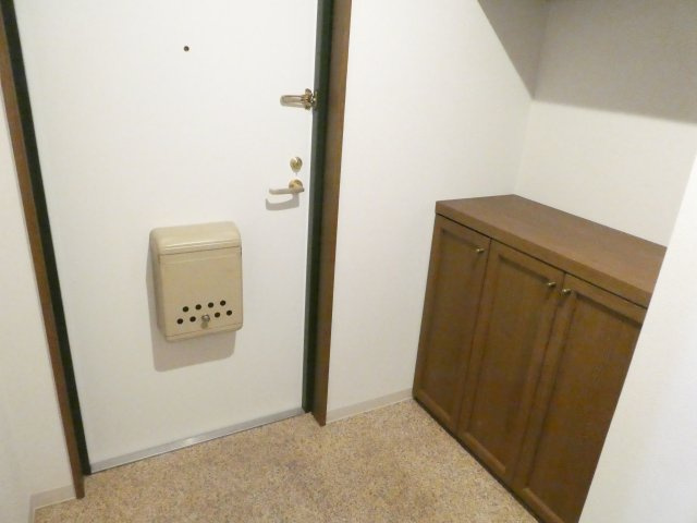 ロイヤル仁川の玄関