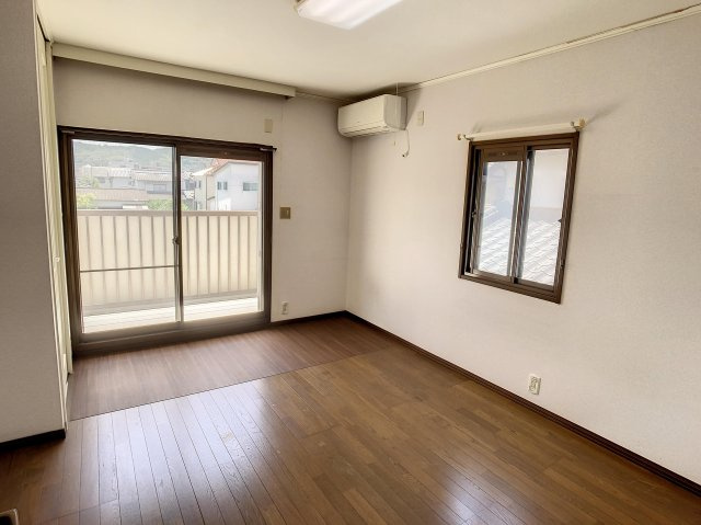 若草町　中古戸建の洋室