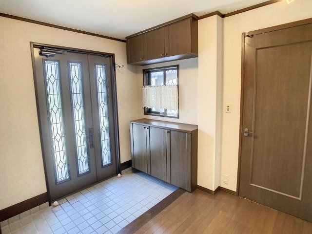 若草町　中古戸建の玄関|玄関ホール