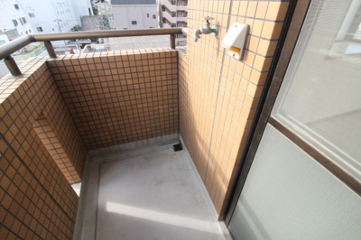 【設備】 | アパルト四天王寺Ⅱ | 洗濯機置き場