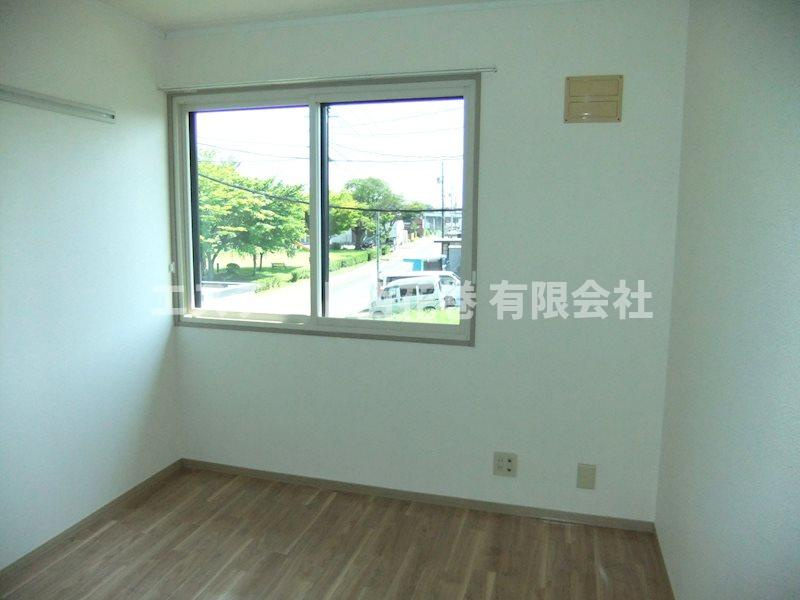 リバーサイド・アイルCの寝室|洋室です。（クッションフロア）