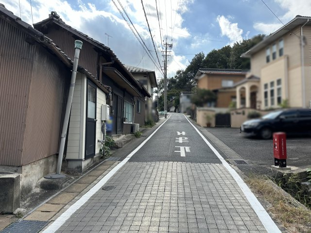 【前面道路含む現地写真】の画像