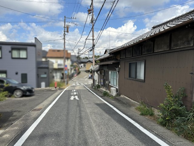 【前面道路含む現地写真】の画像