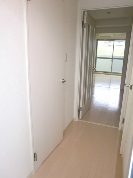 サンプレイスの玄関