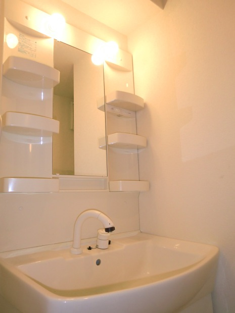 サンプレイスの独立洗面台