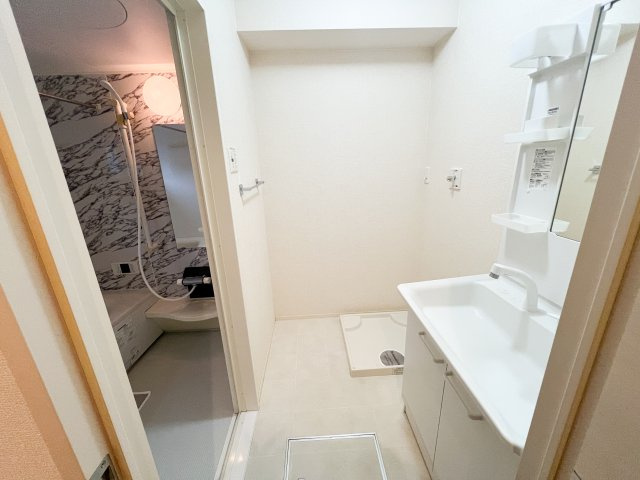 ルミエールあぞのの独立洗面台