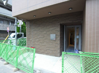 【エントランス】