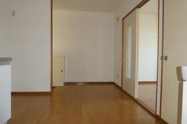 倉敷市中庄のアパートのキッチン|ダイニングキッチン