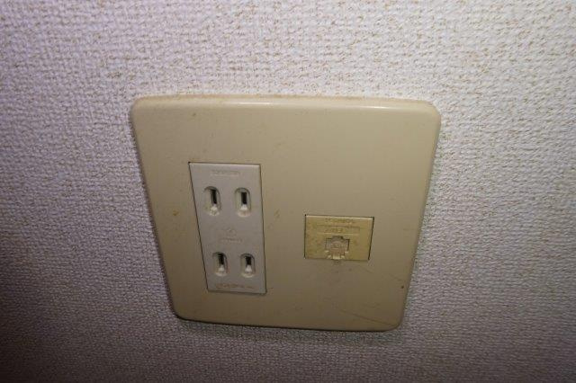 倉敷市中庄のアパートの設備|電話モジュラー