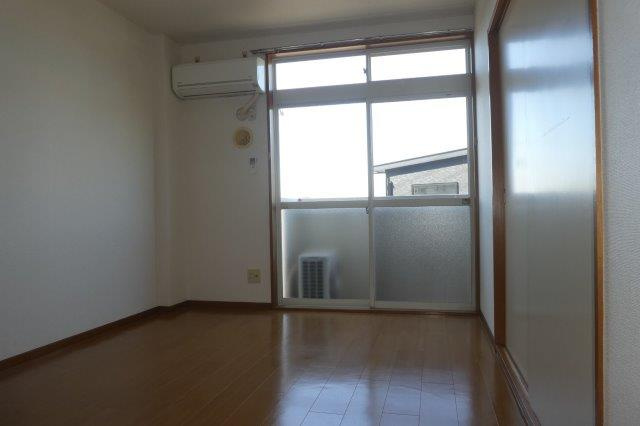 【居間・リビング】 | 洋室