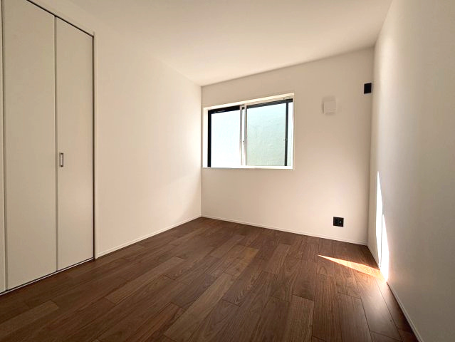 渦森台4丁目一戸建の洋室|落ち着いた色調の洋室です