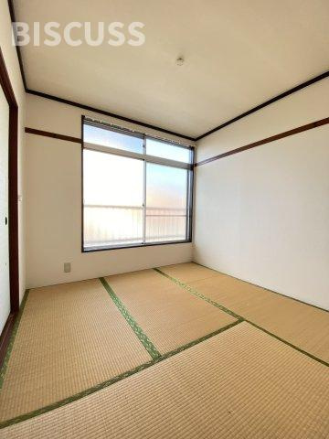 三国ヶ丘ハイツA棟の和室