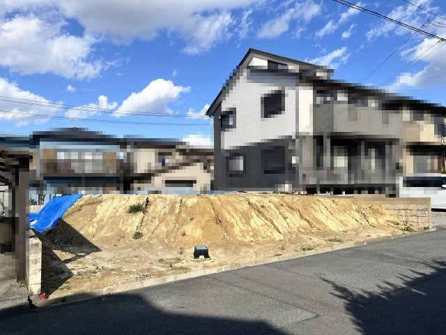 東海市荒尾町奥曽山土地の外観