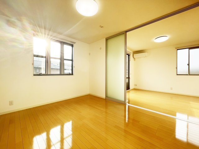 ガーデニアマミの居間・リビング