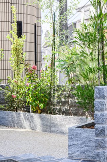 【エントランス】 | ゲストにも自慢できる高級感あるエントランス
2024年11月18日撮影