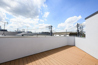 【展望】 | 屋上ルーフバルコニーからは抜け感のある眺望が楽しめます
2024年11月18日撮影