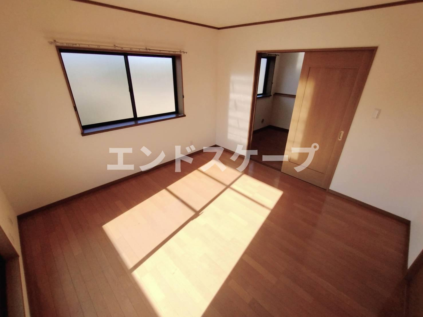 ガイア足門B棟の居間・リビング|高崎、前橋エリアのお部屋探しはエンドスケープまで！お客様の理想お聞かせ下さい♪