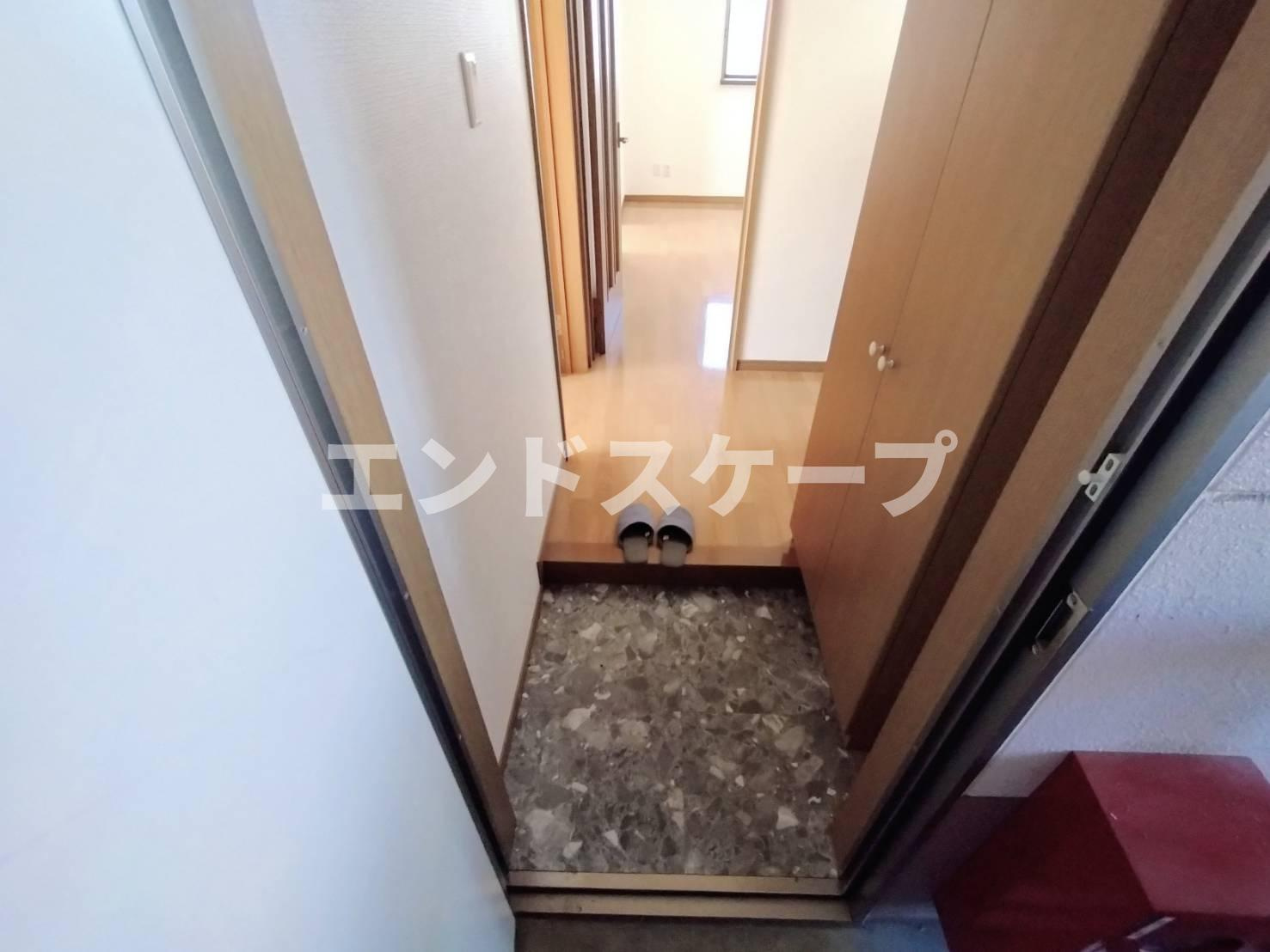 ガイア足門B棟の玄関|高崎、前橋エリアのお部屋探しはエンドスケープまで！お客様の理想お聞かせ下さい♪