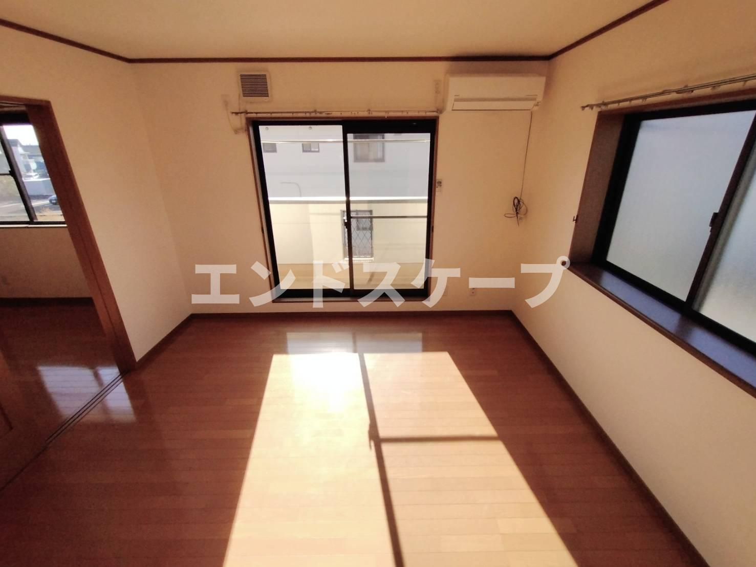 ガイア足門B棟の居間・リビング|高崎、前橋エリアのお部屋探しはエンドスケープまで！お客様の理想お聞かせ下さい♪