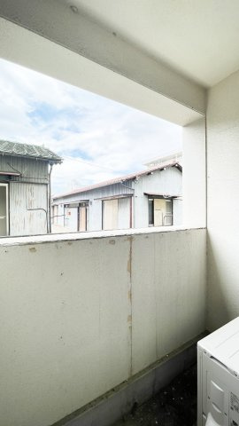 クレブランド二軒屋No.1の居間・リビング|使いやすいリビングです