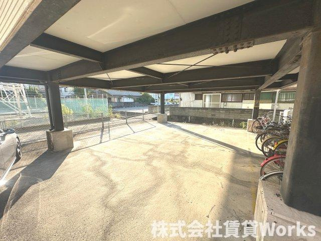 クレブランド二軒屋No.1の駐車場|カースペースがあります