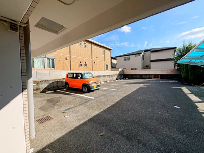 【駐車場】 | フローレスタナベ【名古屋市賃貸・エレベーター】